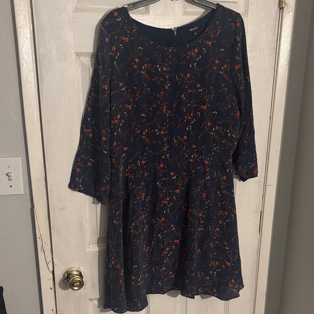 Madewell Navy Silk Floral Long Sleeve Dress - Picture 2 of 4